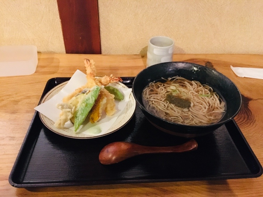 行列ができる蕎麦屋【御嶽】